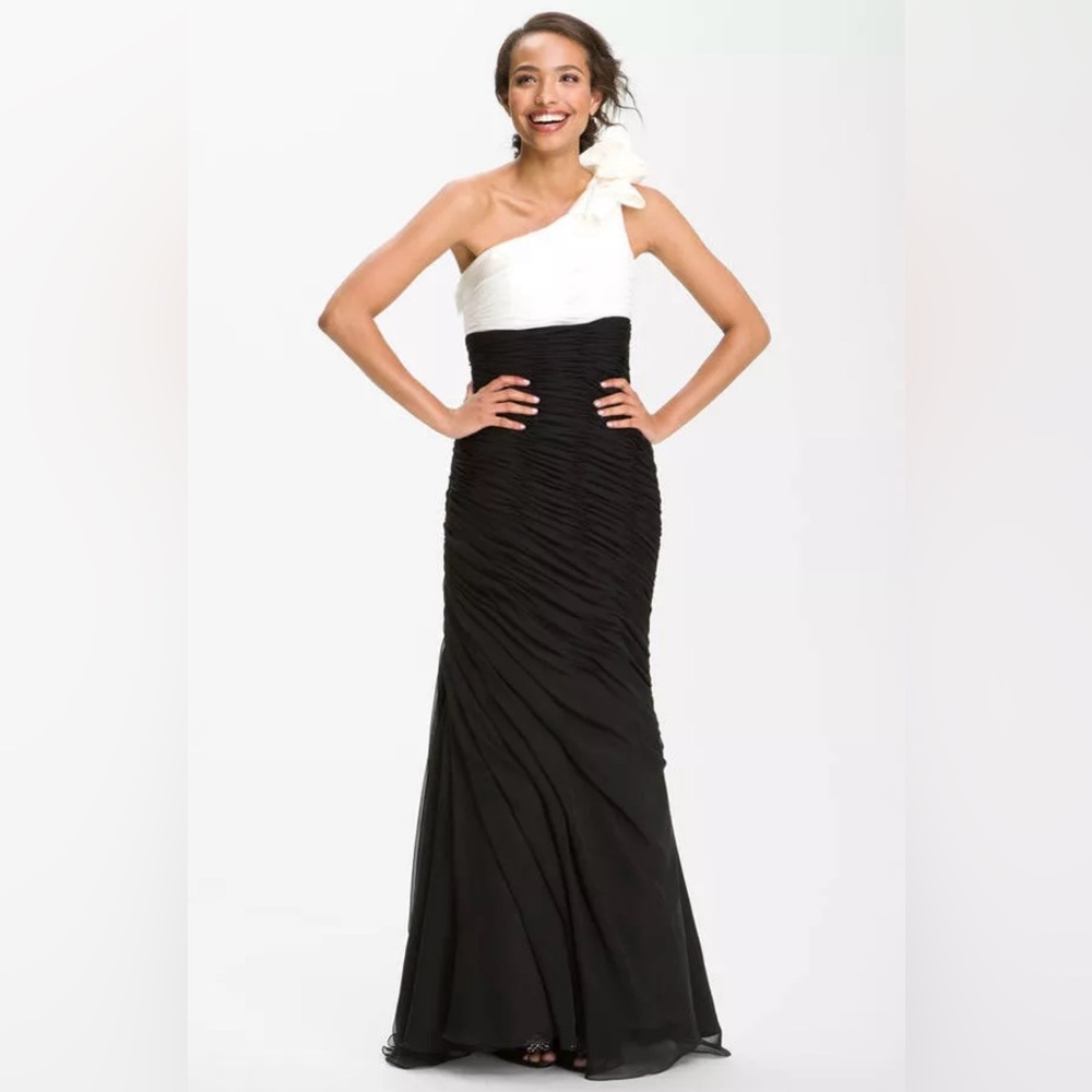 Veni Infantino Satin Trim Chiffon One Shoulder Ruffle Mermaid Two Tone Gown $488